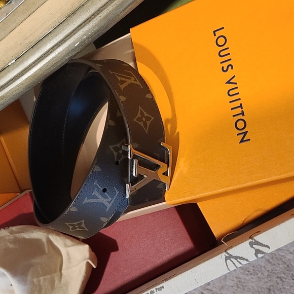Mens Louis Vuitton Belt size 95 - Picture 1 of 3